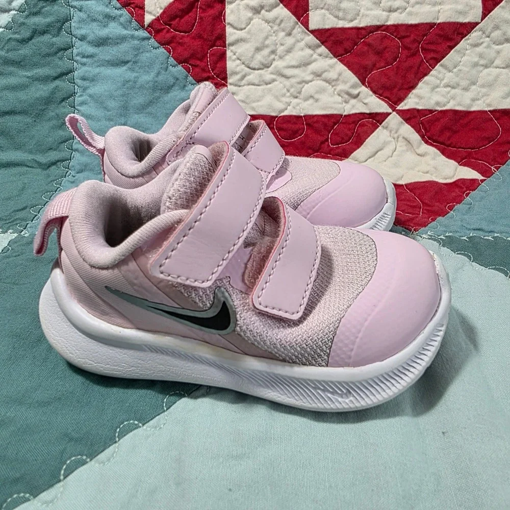 Nike star runner